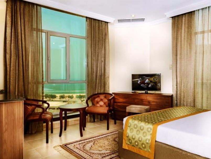 Bravo Royal Hotel Suites Kuwait City Exterior photo