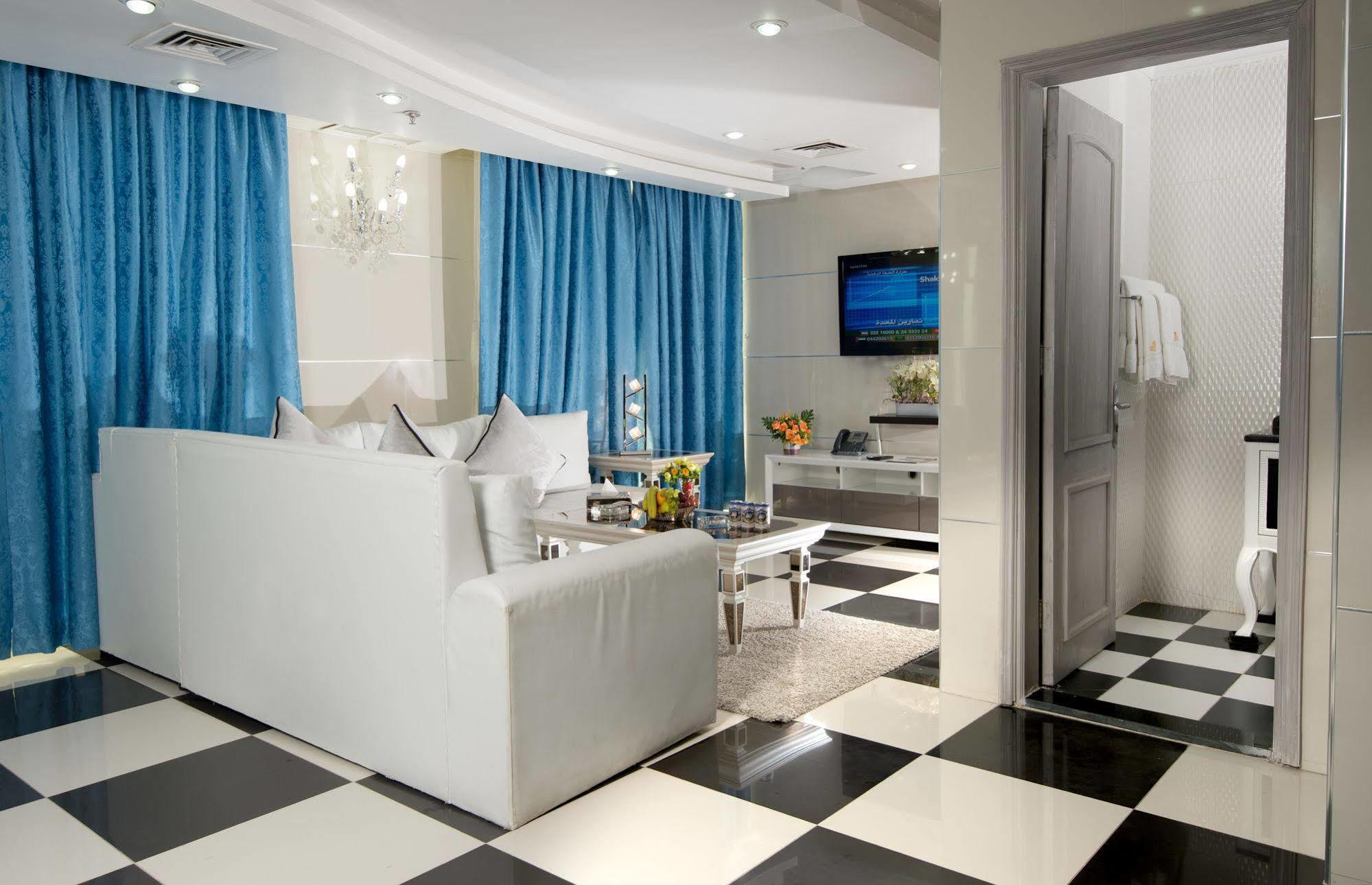 Bravo Royal Hotel Suites Kuwait City Exterior photo